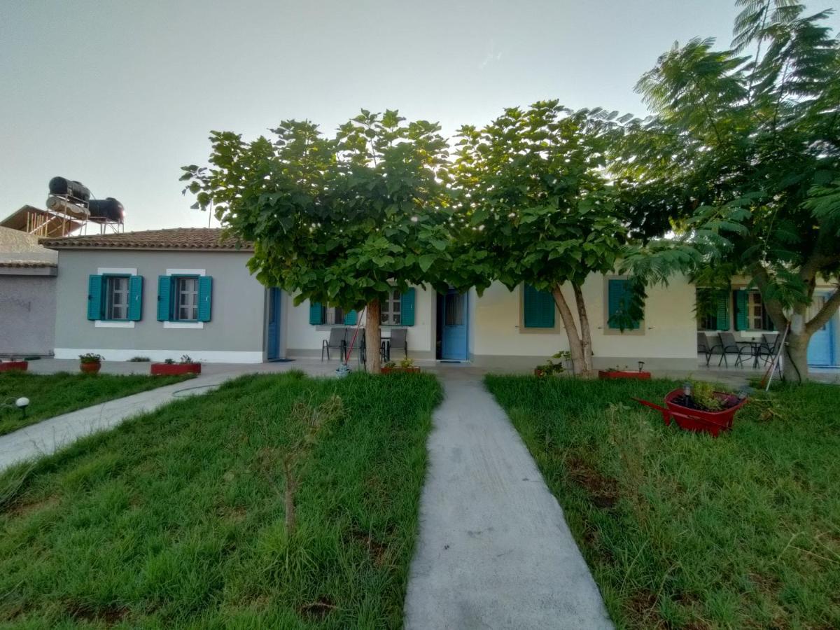 Kalogria Beach Studios Екстер'єр фото